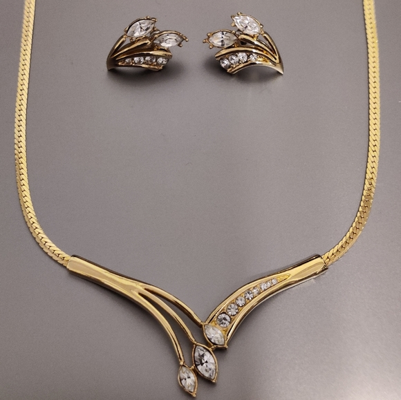 Vintage Signed Vendome Diamante Jewelry Set Necklace and Pierced Earrings - Picture 2 of 12